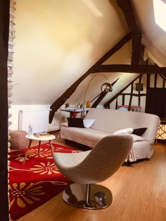 Les Glycines De Bougy Bed & Breakfast Dış mekan fotoğraf