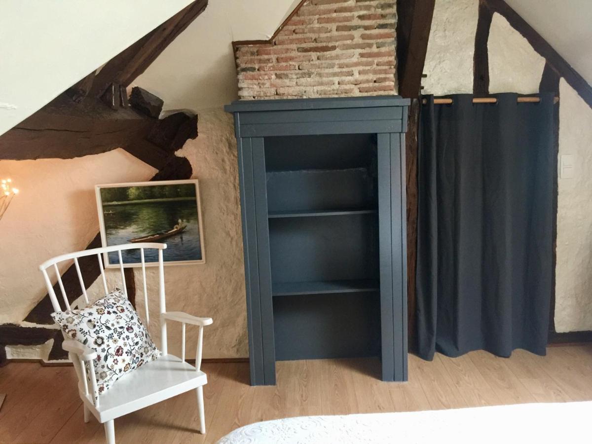 Les Glycines De Bougy Bed & Breakfast Dış mekan fotoğraf